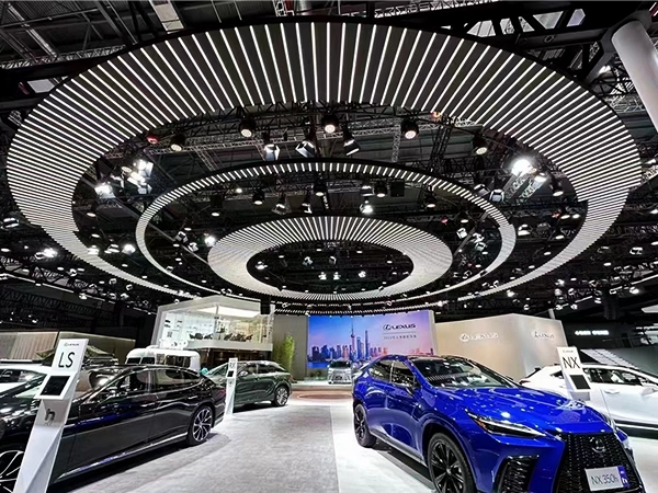Energetic and avant garde  LED pixel strips add color to the auto show